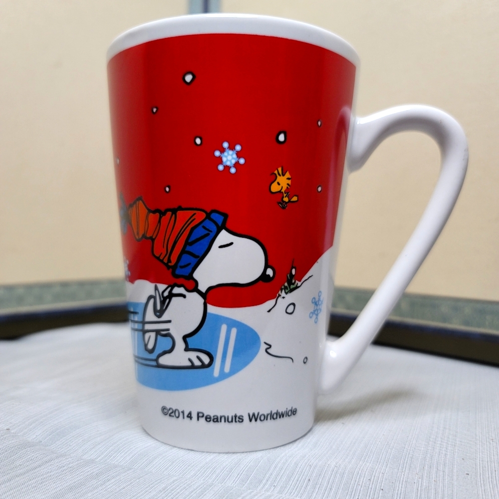 Peanuts Worldwide Coffee Or Coco Mug. (811)